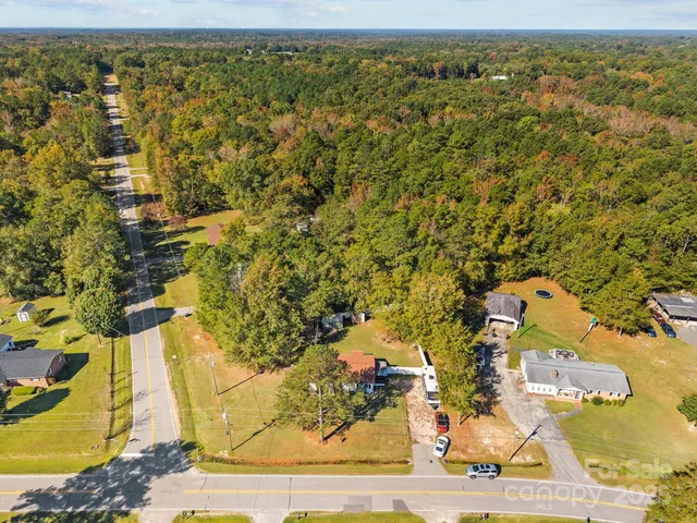 $229,900 | 976 10 Oaks Drive, Lancaster, SC 29720