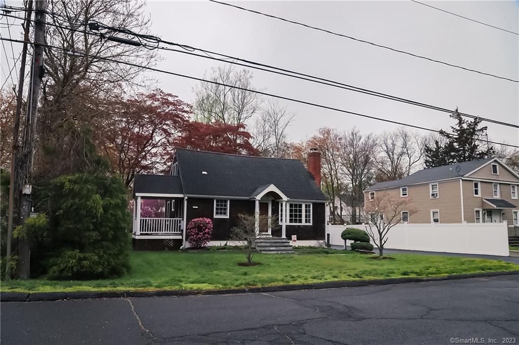 55 Glenwood Avenue, Norwalk, CT 06854 Compass