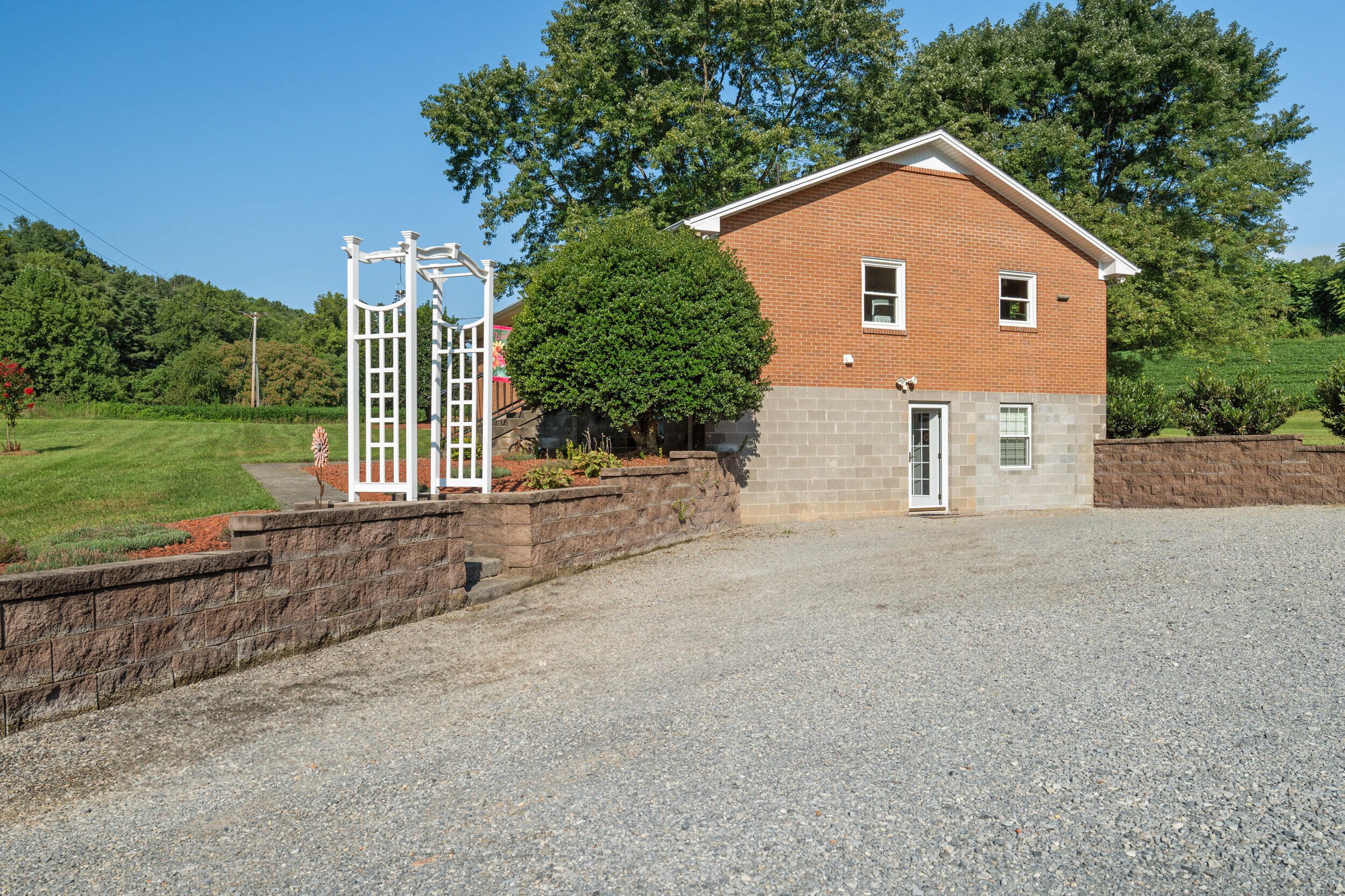 4743 6 Mile Post Road Rocky Mount, VA 24151 - Photo 6 of 43 4743smprm1009