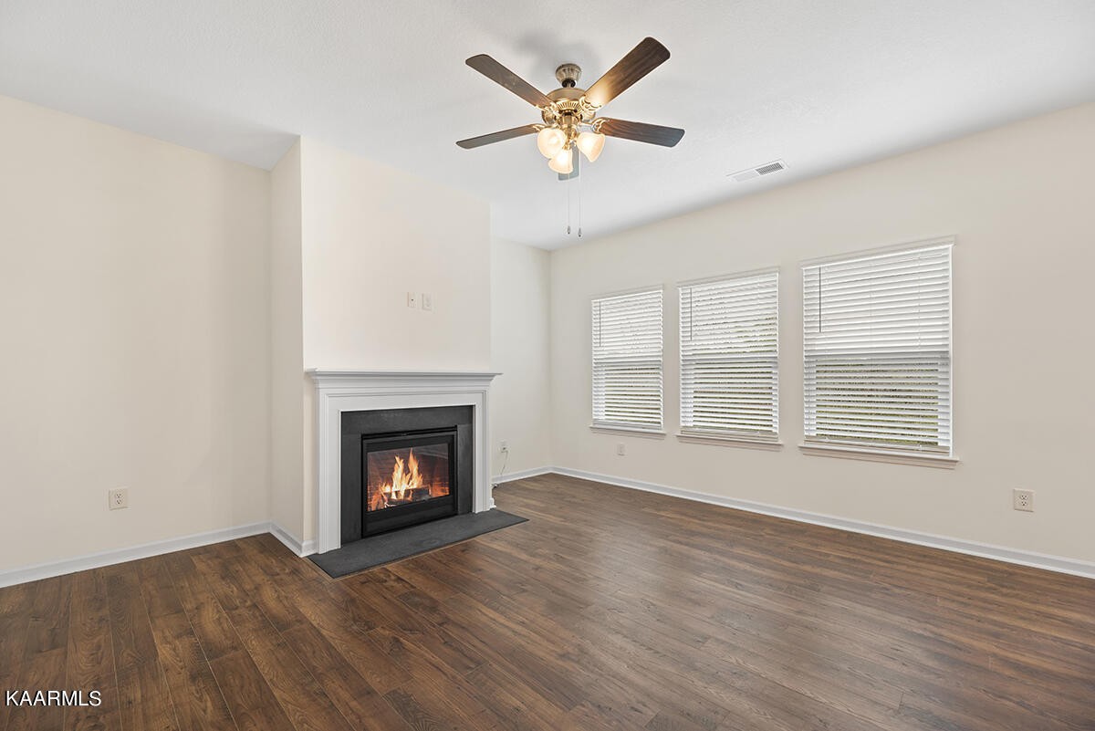 204 Ibis Loop Oak Ridge, TN 37830 - Photo 3 of 24 Gallery Image 3