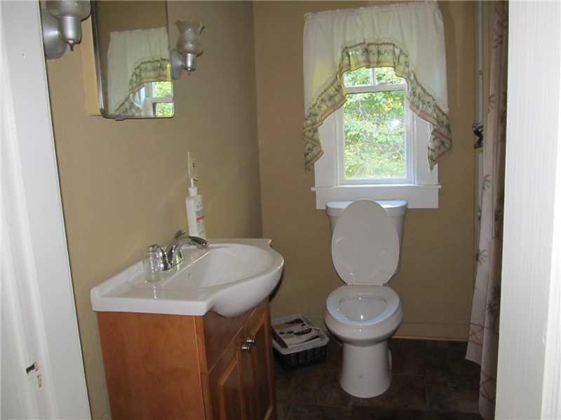689 Main Road North Hampden, ME 04444 - Photo 17 of 27 Bathroom. 2nd Floor Full Bath