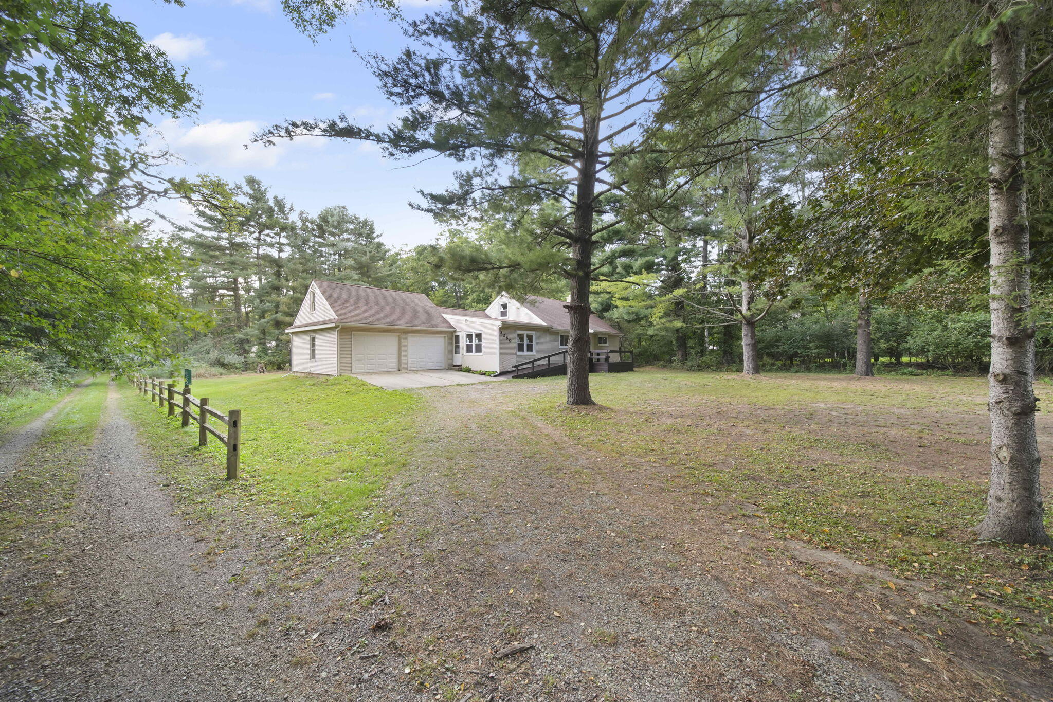 8250 Skiff Lake Road Jackson, MI 49201 - Photo 2 of 54 1-web-or-mls-DSC04485 (1)