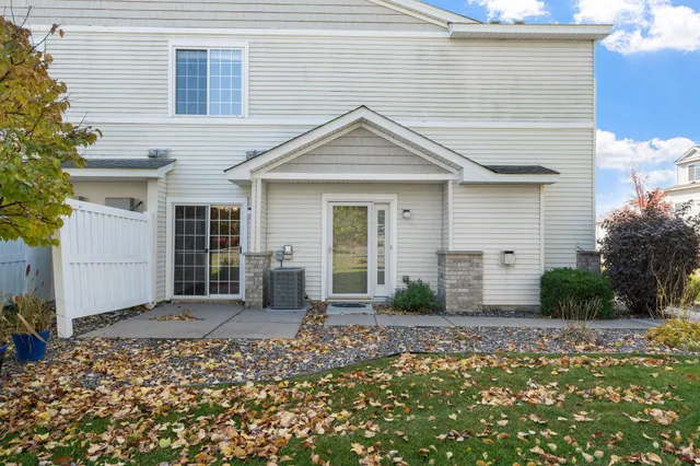 $315,000 | 17716 Elm Road North, Maple Grove, MN 55311