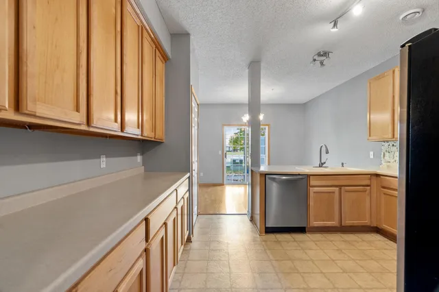 $315,000 | 17716 Elm Road North, Maple Grove, MN 55311