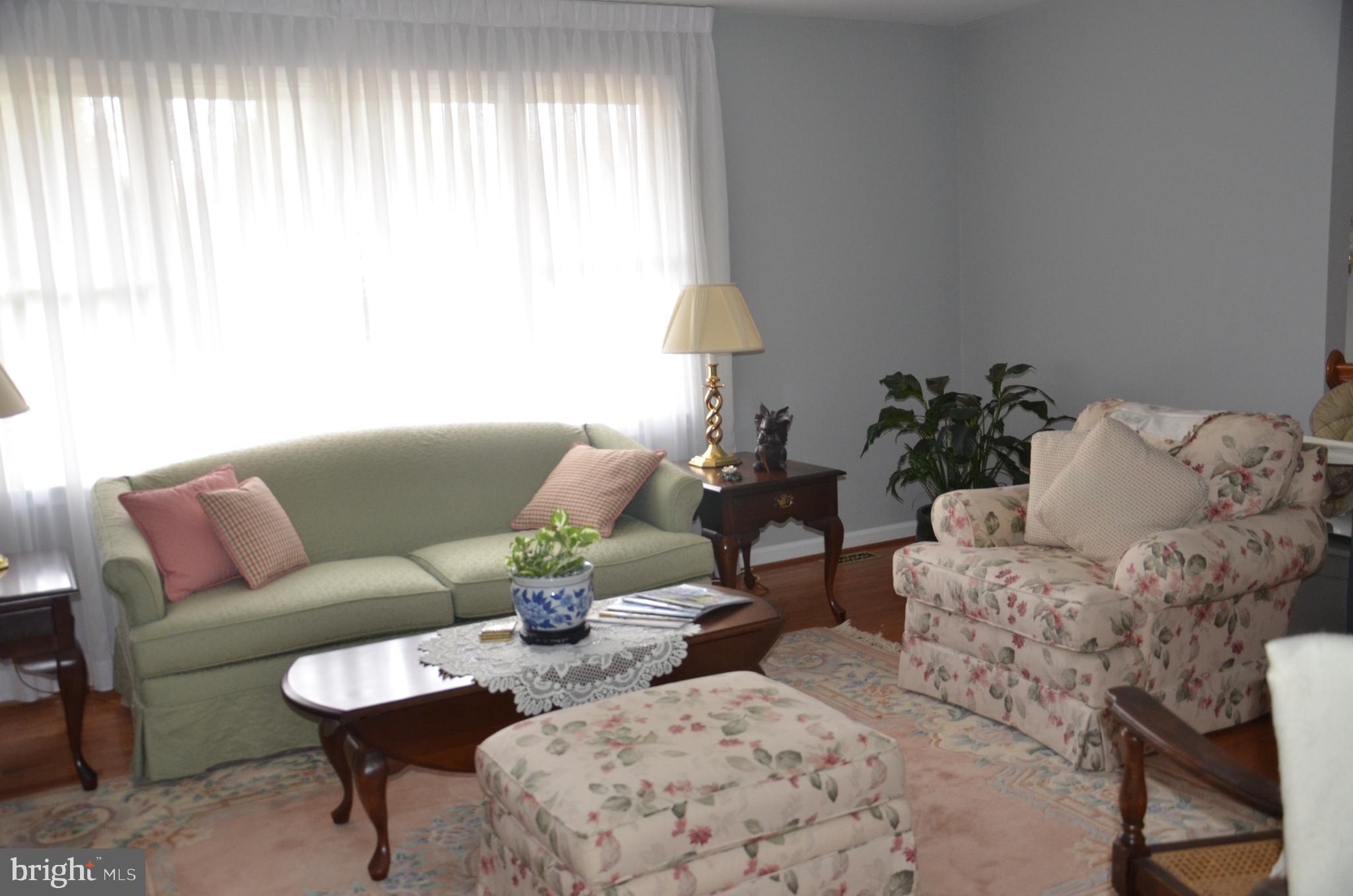 19704 Trunk Road White Hall, MD 21161 - Photo 7 of 59 Good natural light from the bay window