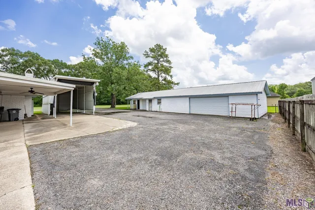 $295,000 | 9786 Blackwater Road, Baker, LA 70714