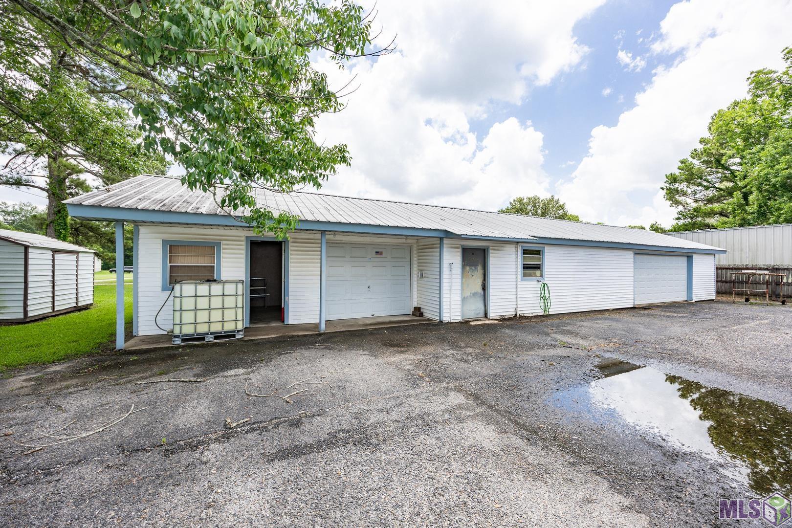 9786 Blackwater Road Baker, LA 70714 - Photo 32 of 41