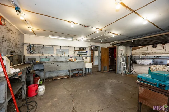 $295,000 | 9786 Blackwater Road, Baker, LA 70714