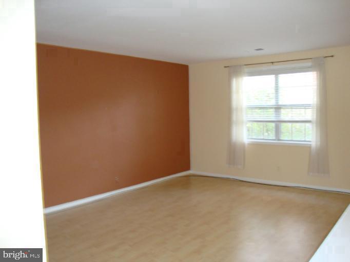 2509 South Walter Reed Drive, Unit D Arlington, VA 22206 - Photo 4 of 8
