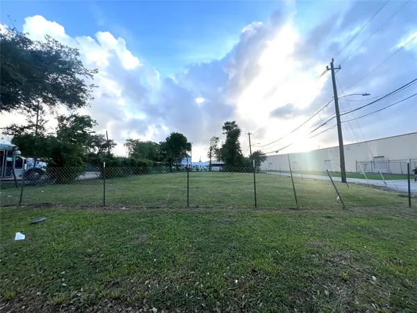 a view of outdoor space