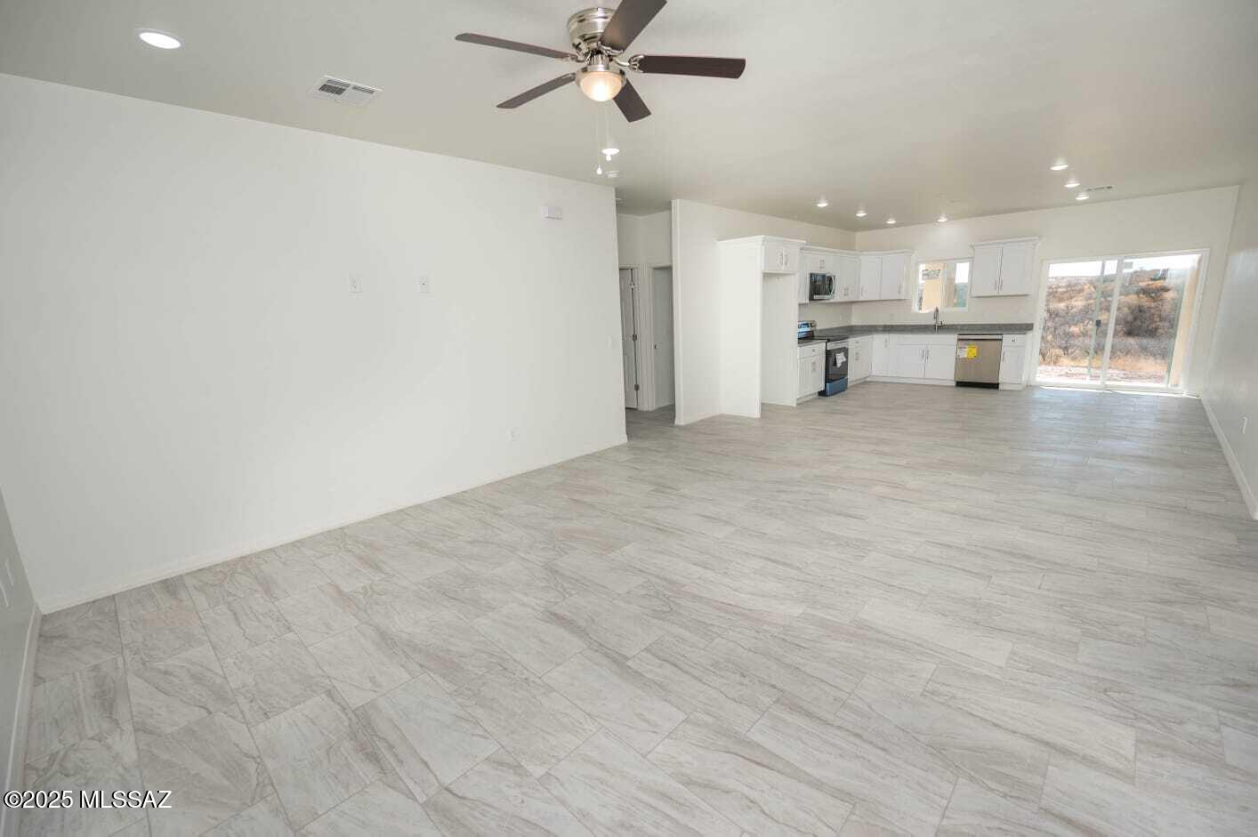 988 Calle Coyote Rio Rico, AZ 85648 - Photo 9 of 13