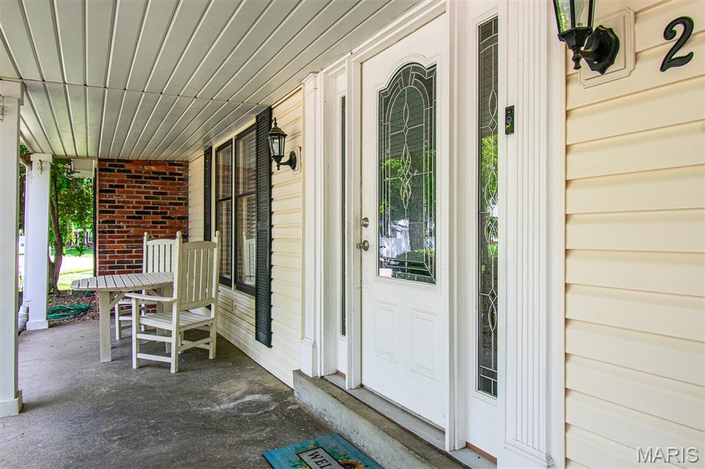 2025 Rurline Drive St. Louis, MO 63146 - Photo 3 of 92