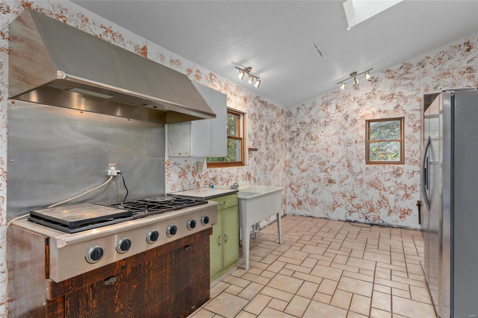 6024 Renken Road Dorsey, IL 62021 - Photo 13 of 39