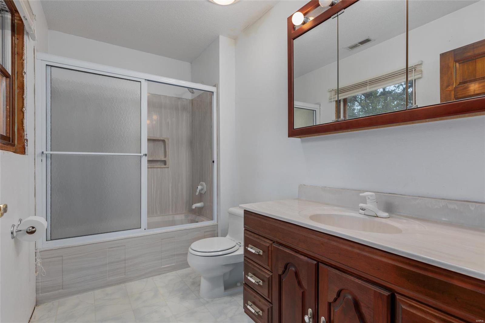 6024 Renken Road Dorsey, IL 62021 - Photo 21 of 39