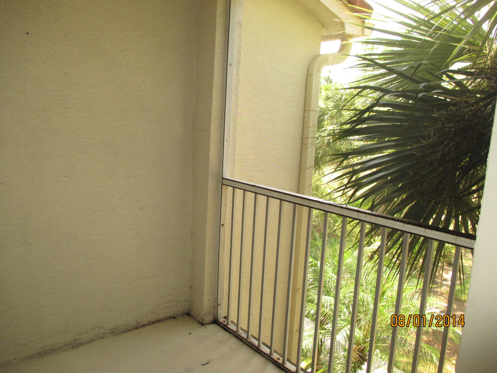 541 Southeast Prescott Place, Unit 541 Stuart, FL 34994 - Photo 19 of 20 a view of a balcony with an outdoor space