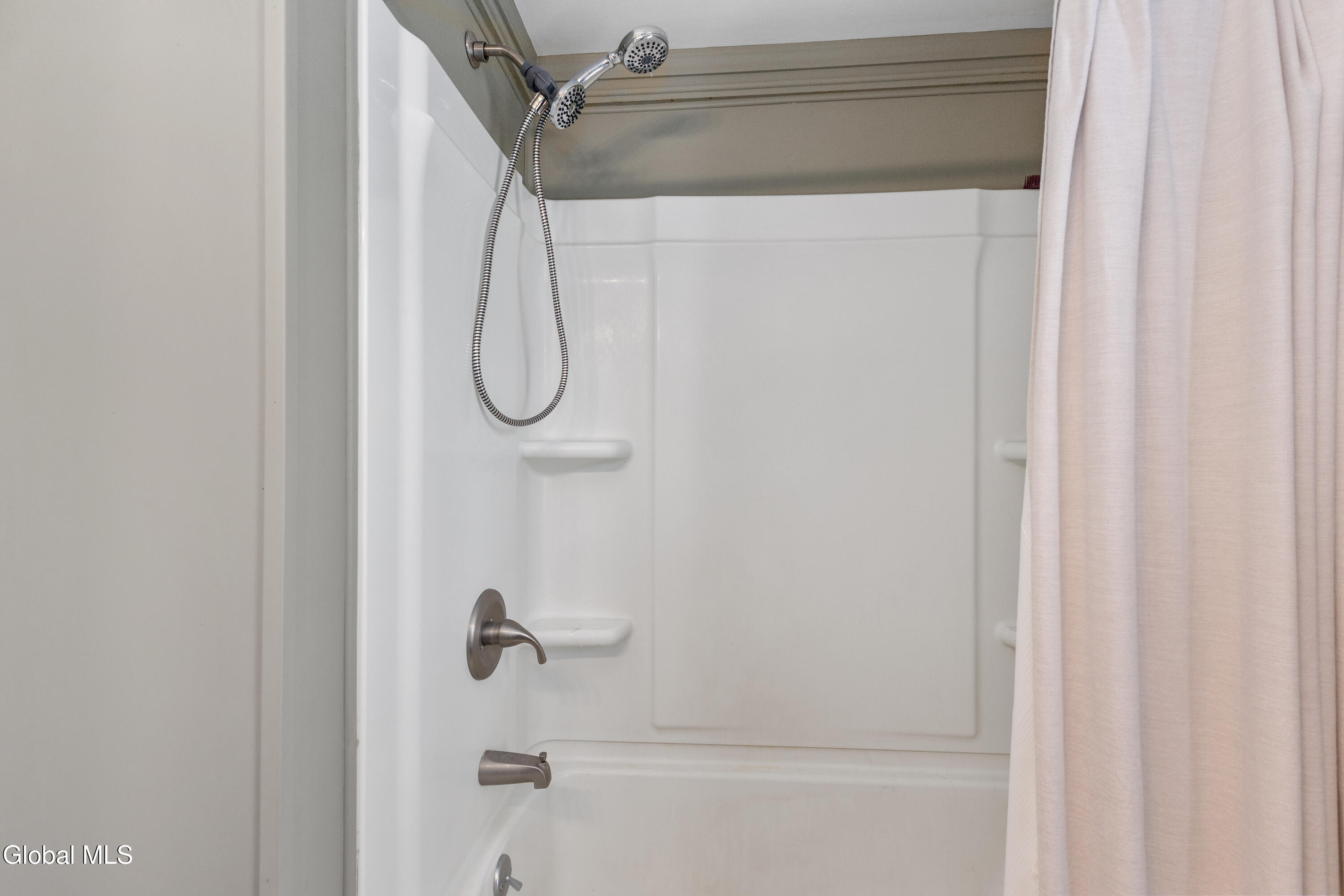 219 Aviation Road Queensbury, NY 12804 - Photo 24 of 41 20-MainBaShower_20
