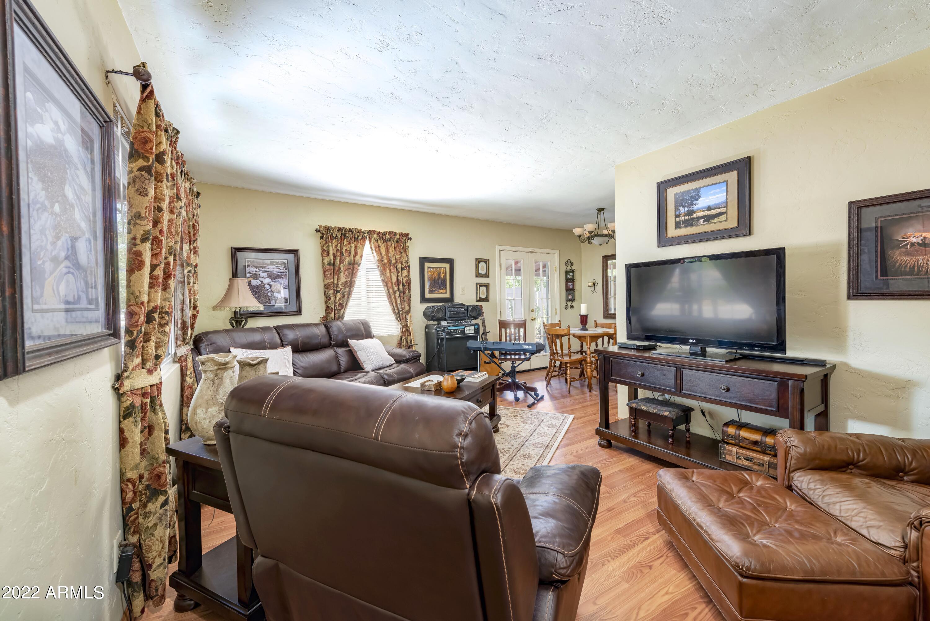2240 East Cheery Lynn Road Phoenix, AZ 85016 - Photo 8 of 28 2240 E Cheery Lynn Rd, Phoenix, AZ 85016