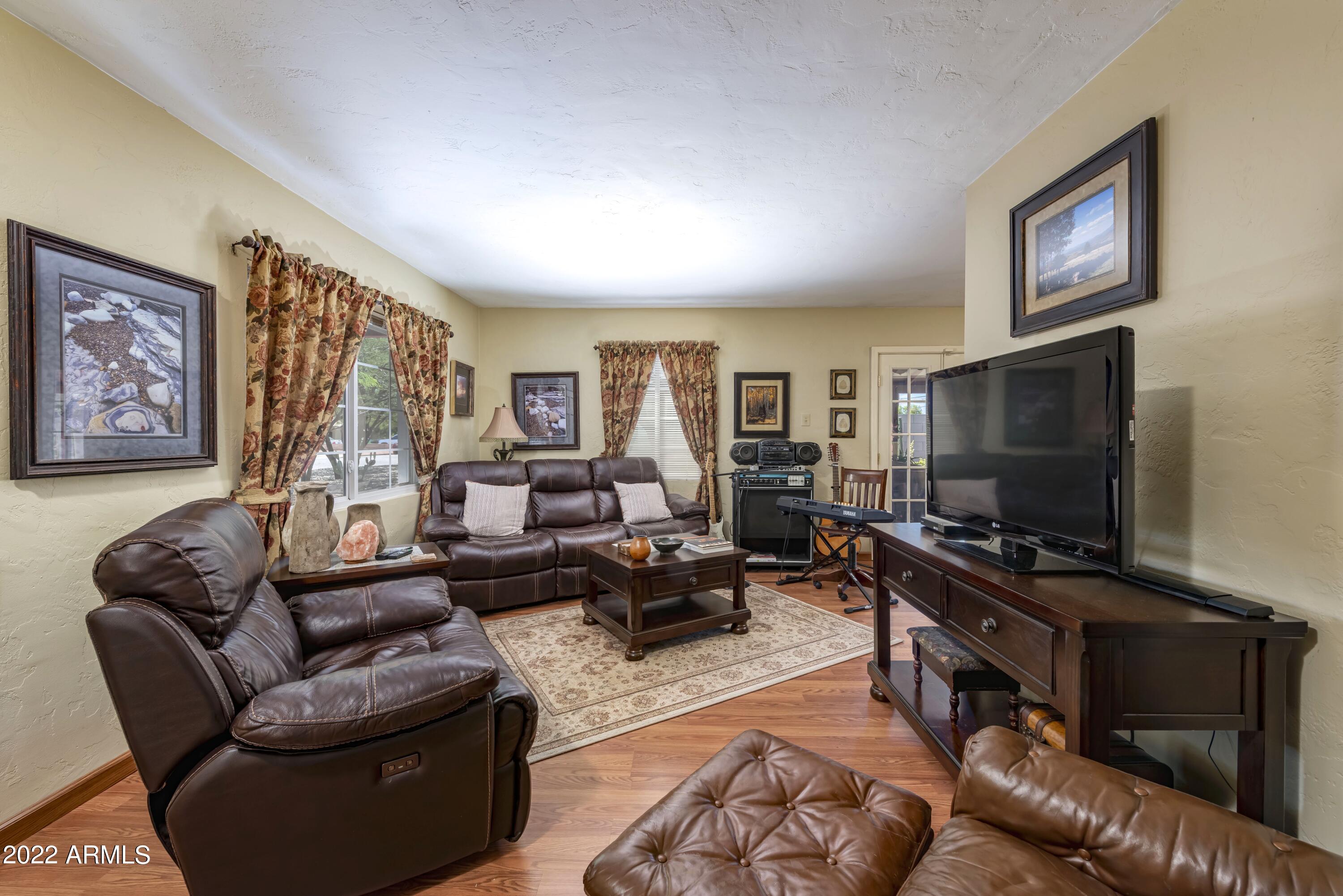 2240 East Cheery Lynn Road Phoenix, AZ 85016 - Photo 10 of 28 2240 E Cheery Lynn Rd, Phoenix, AZ 85016
