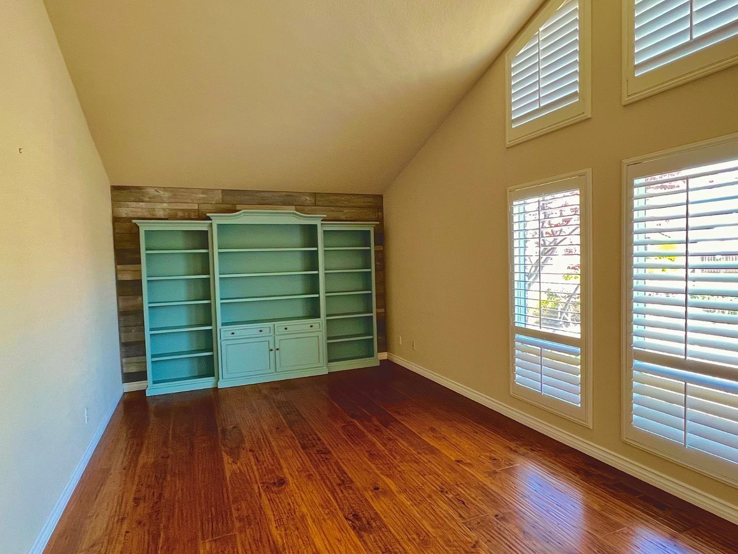 3837 Marigold Lane Modesto, CA 95356 - Photo 5 of 38