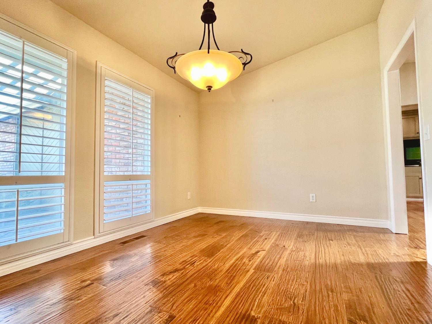 3837 Marigold Lane Modesto, CA 95356 - Photo 6 of 38