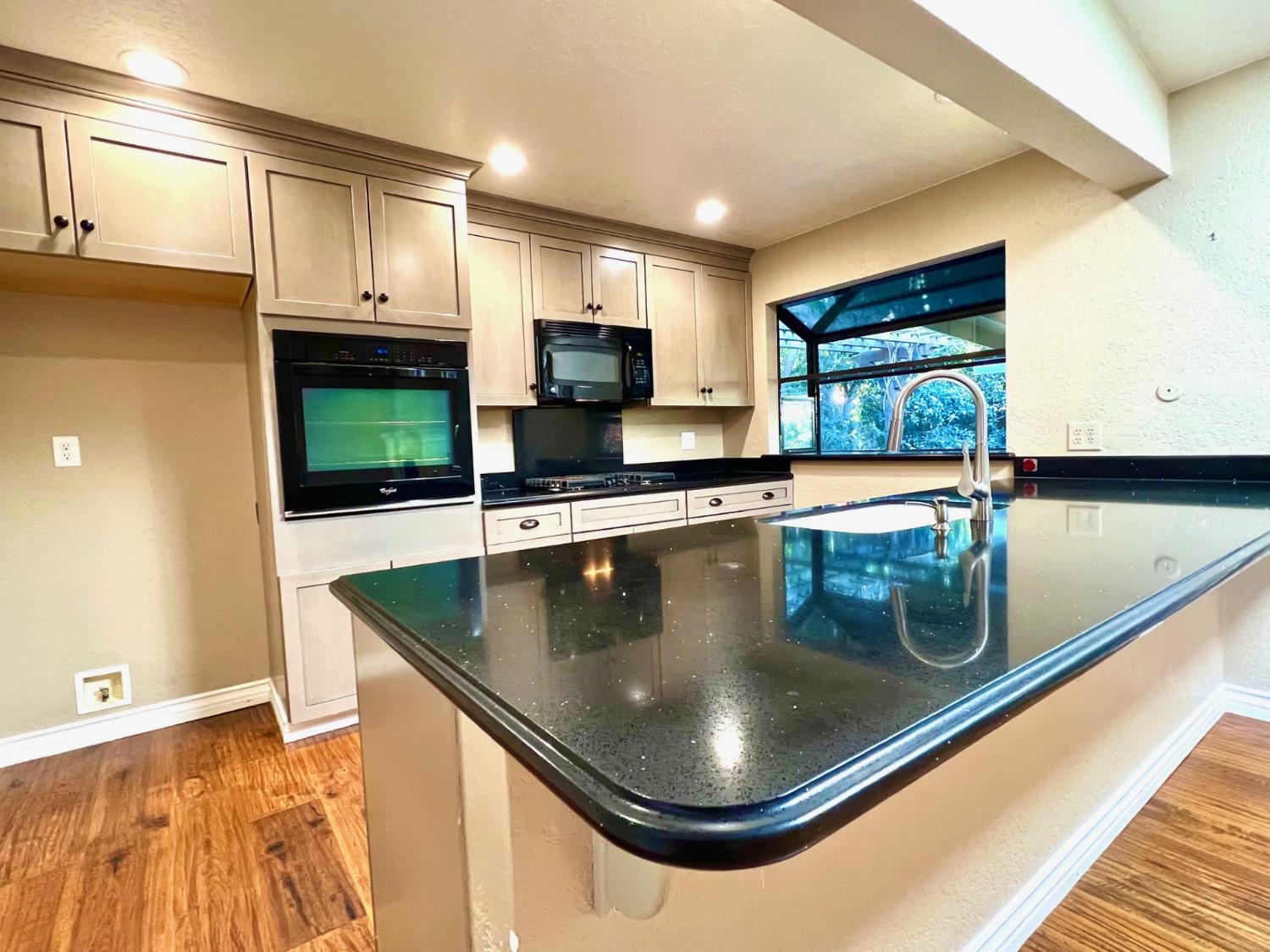 3837 Marigold Lane Modesto, CA 95356 - Photo 7 of 38