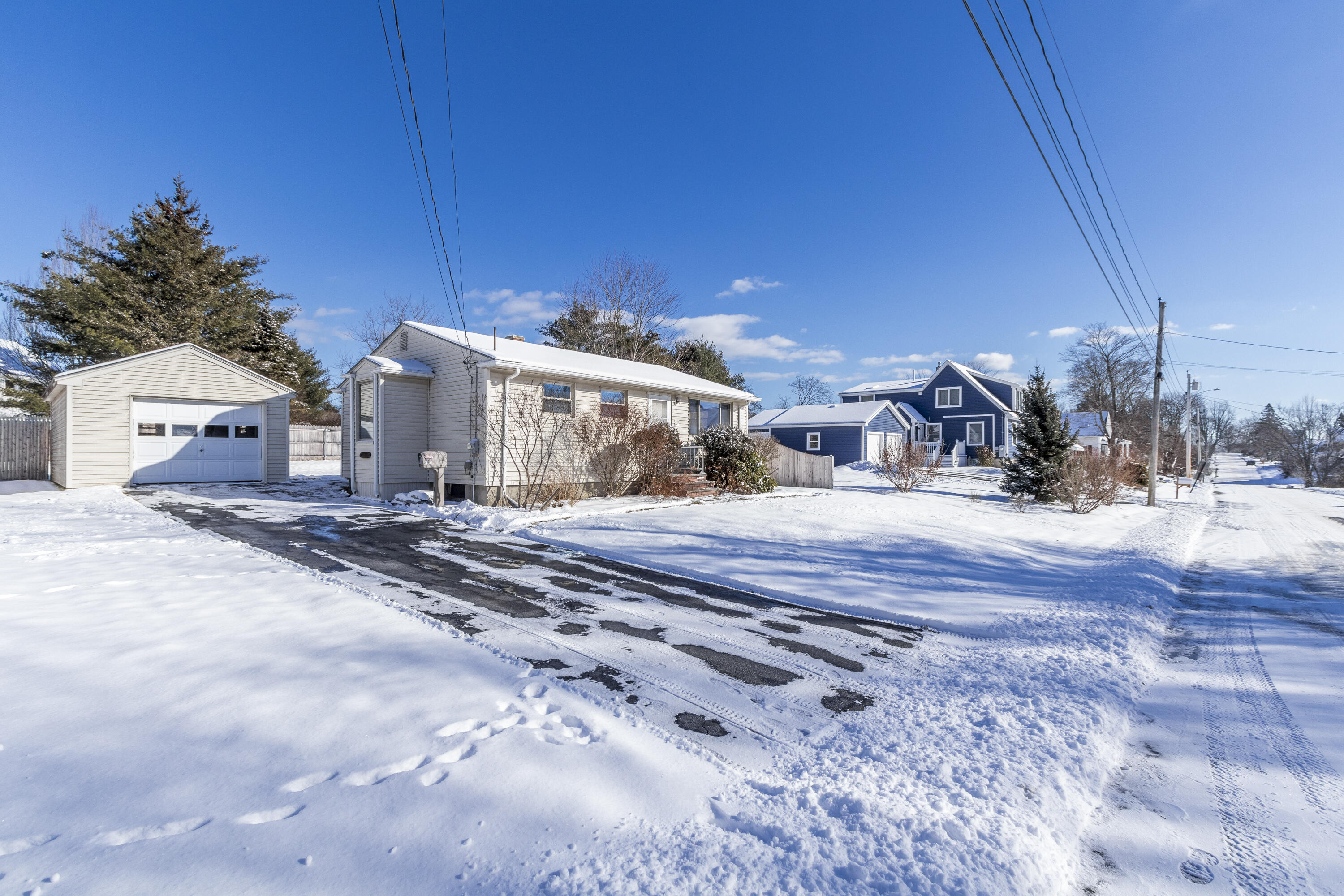109 Murray Street Portland, ME 04103 - Photo 3 of 37 20240117TR-71001