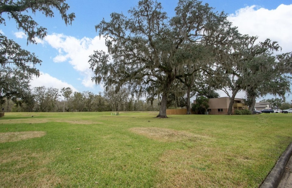 2232 Ridgewood Drive West Columbia, TX 77486 - Photo 2 of 7 a view of an outdoor space and a yard
