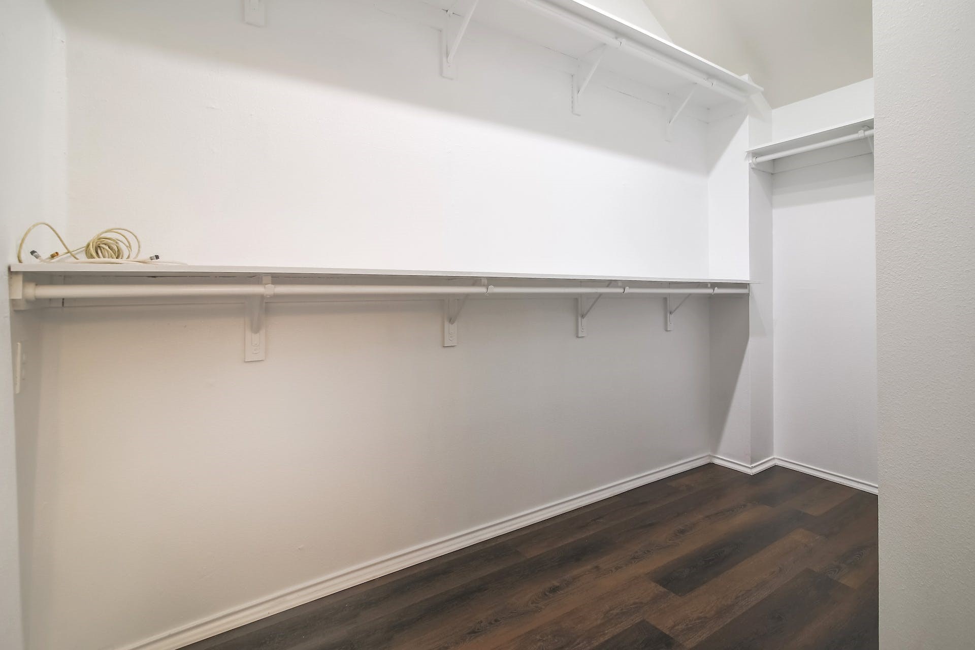 1713 Apache Trail Round Rock, TX 78665 - Photo 19 of 39 a view of small space with wooden floor