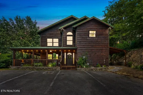 $650,000 | 2489 Upper Middle Creek Road, Sevierville, TN 37876