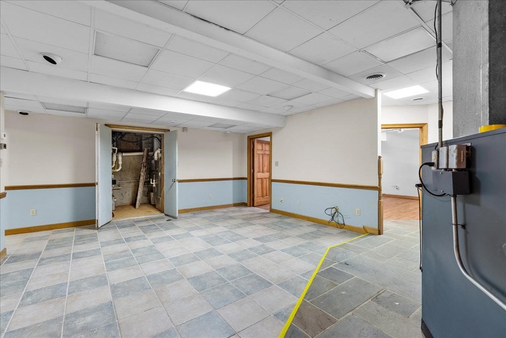 3095 State Shed Road Nathalie, VA 24577 - Photo 52 of 90 Living room 22.79 x 16.28, Basement apartment
Wood heater