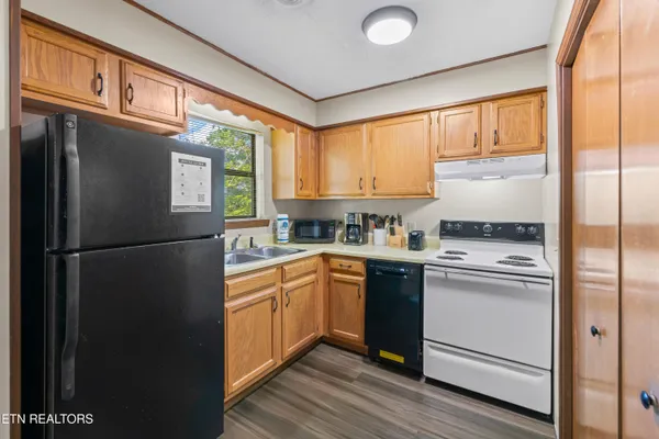 $280,000 | 3729 Plaza Way, Unit 132, Pigeon Forge, TN 37863