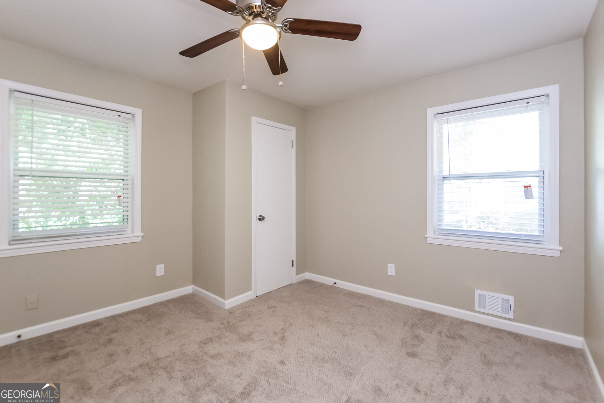 2309 Omaha Road Southwest Atlanta, GA 30331 - Photo 9 of 15 a view of an empty room with a window