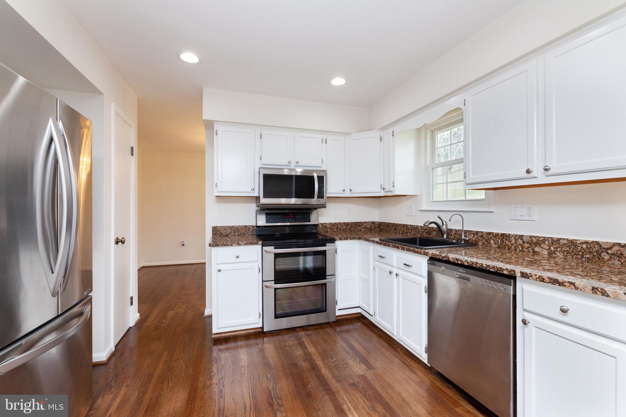 6813 Cherryfield Road Fort Washington, MD 20744 - Photo 7 of 28 Gallery Image 7