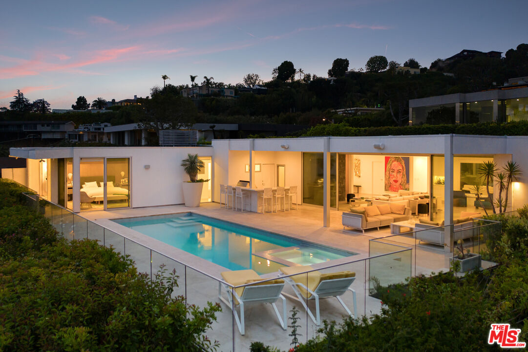 1476 Carla Ridge Beverly Hills, CA 90210 - Photo 7 of 27