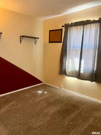 $120,000 | 1327 Fenley Avenue, Pekin, IL 61554