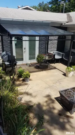 $120,000 | 1327 Fenley Avenue, Pekin, IL 61554