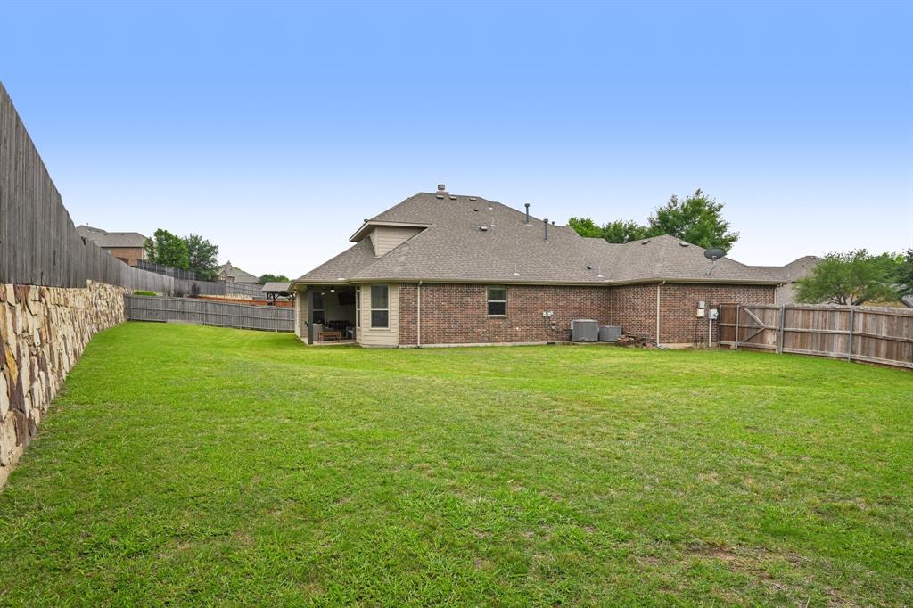 4018 Enclave Lane Rowlett, TX 75089 - Photo 34 of 39