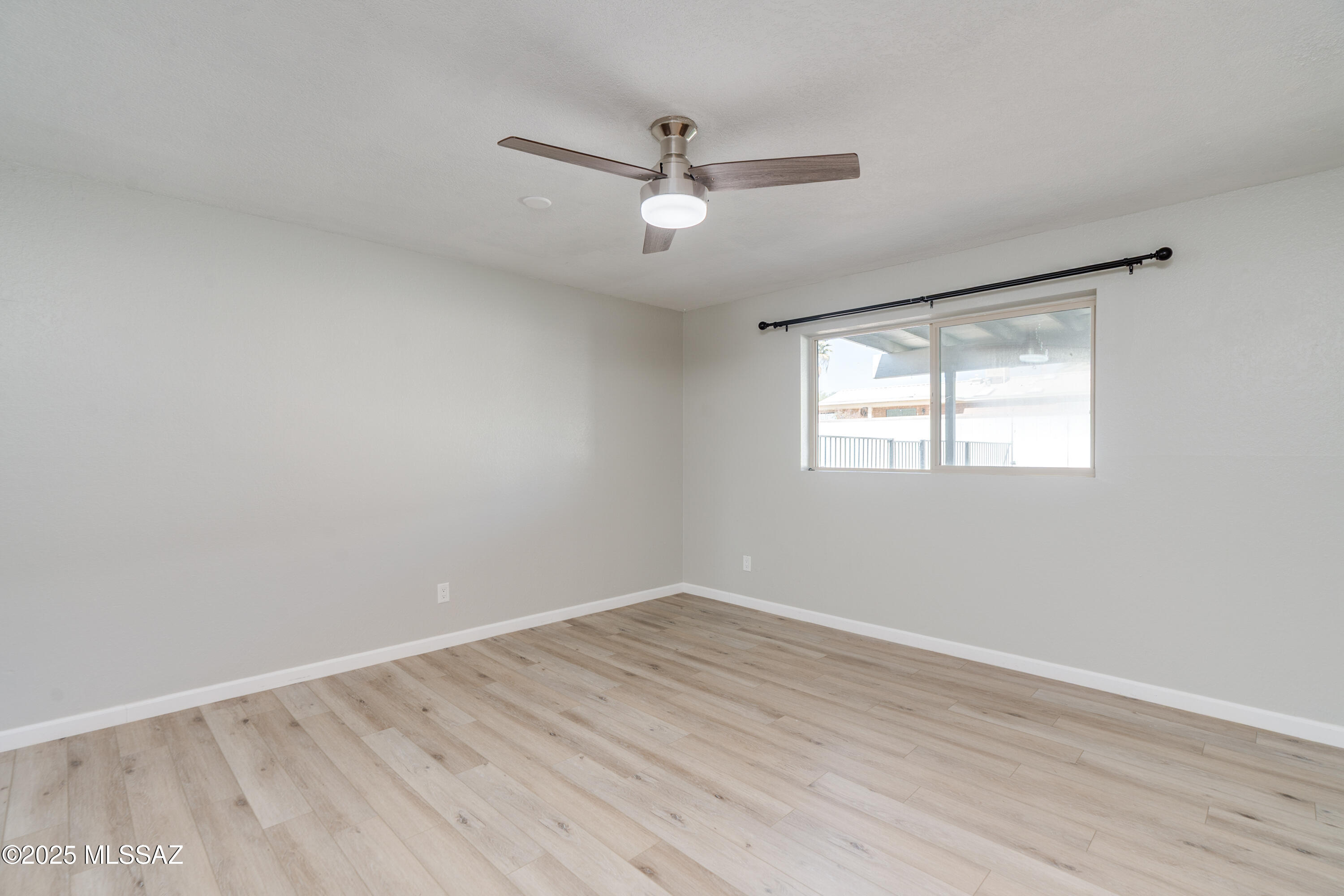 6624 North Galaxy Road Tucson, AZ 85741 - Photo 13 of 26 Gallery Image 13