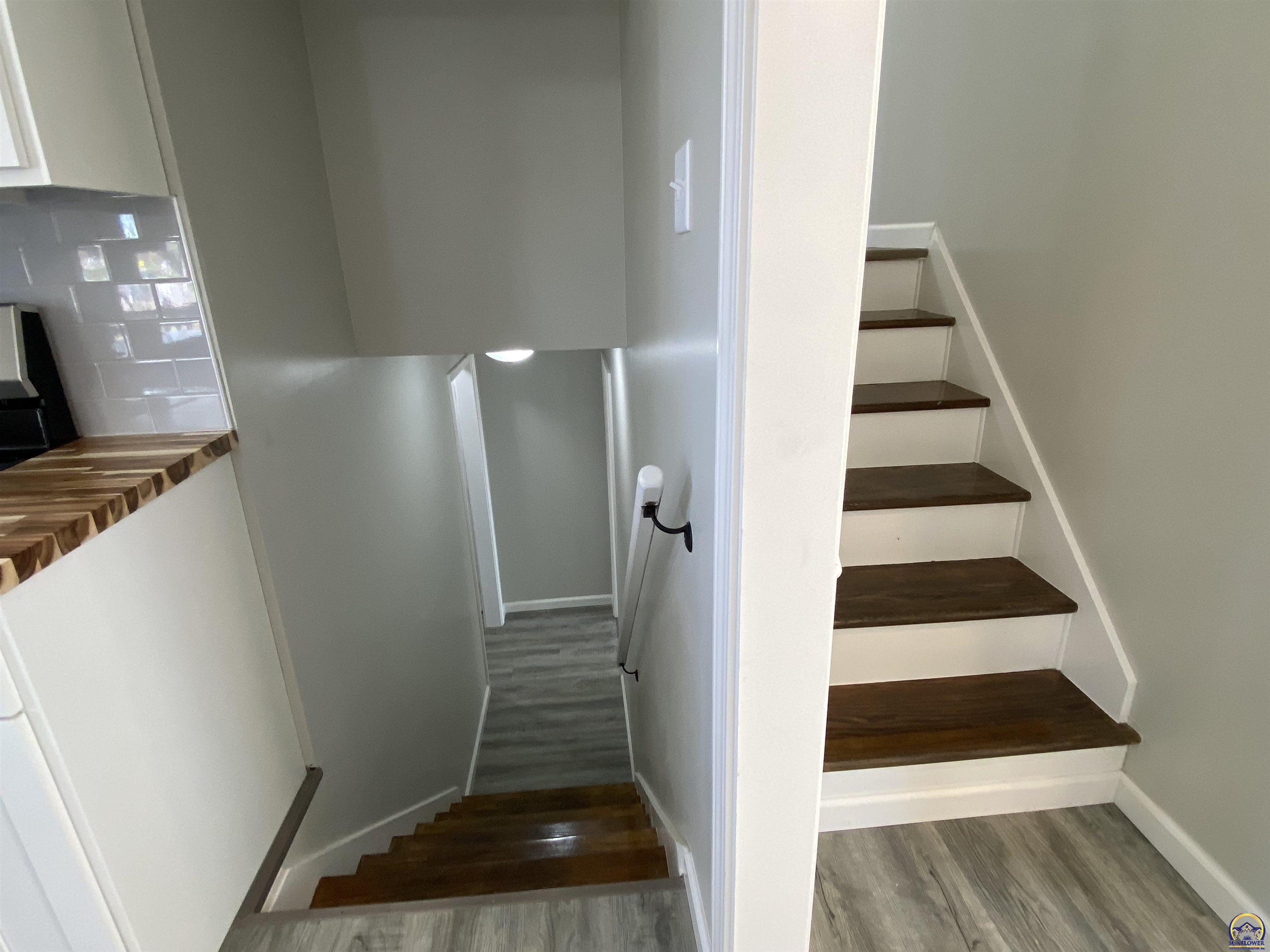 2817 Southwest Sunset Road Topeka, KS 66614 - Photo 13 of 46