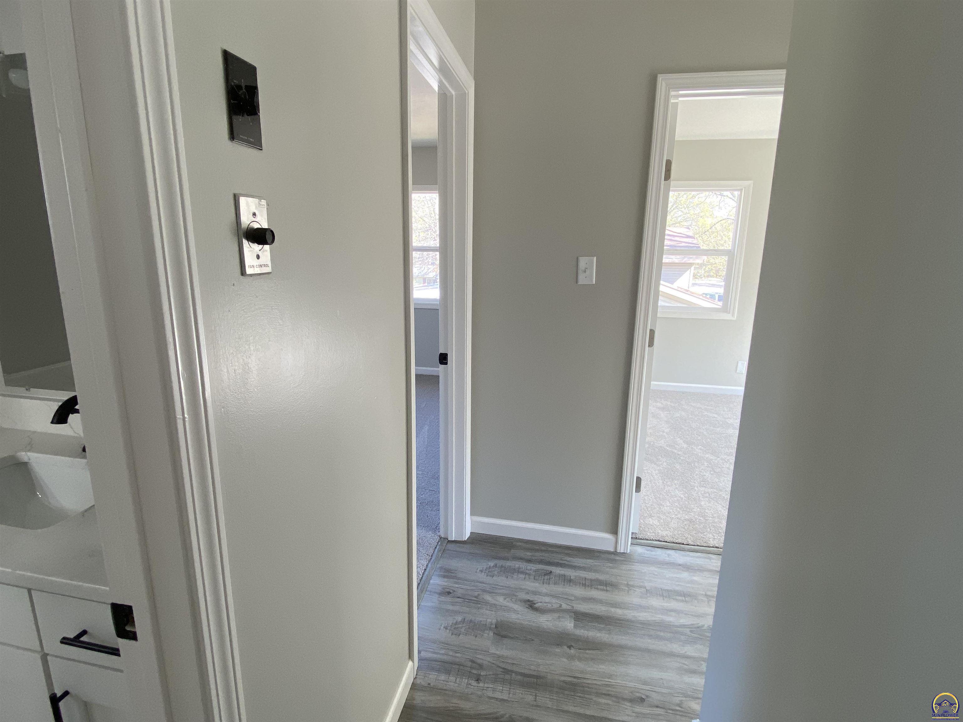 2817 Southwest Sunset Road Topeka, KS 66614 - Photo 15 of 46