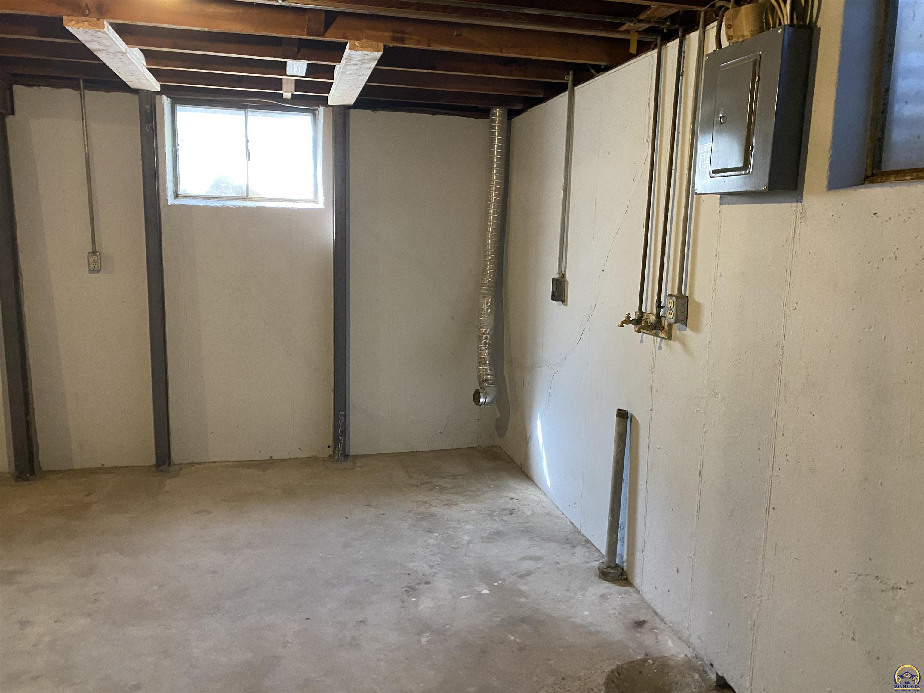 2817 Southwest Sunset Road Topeka, KS 66614 - Photo 34 of 46