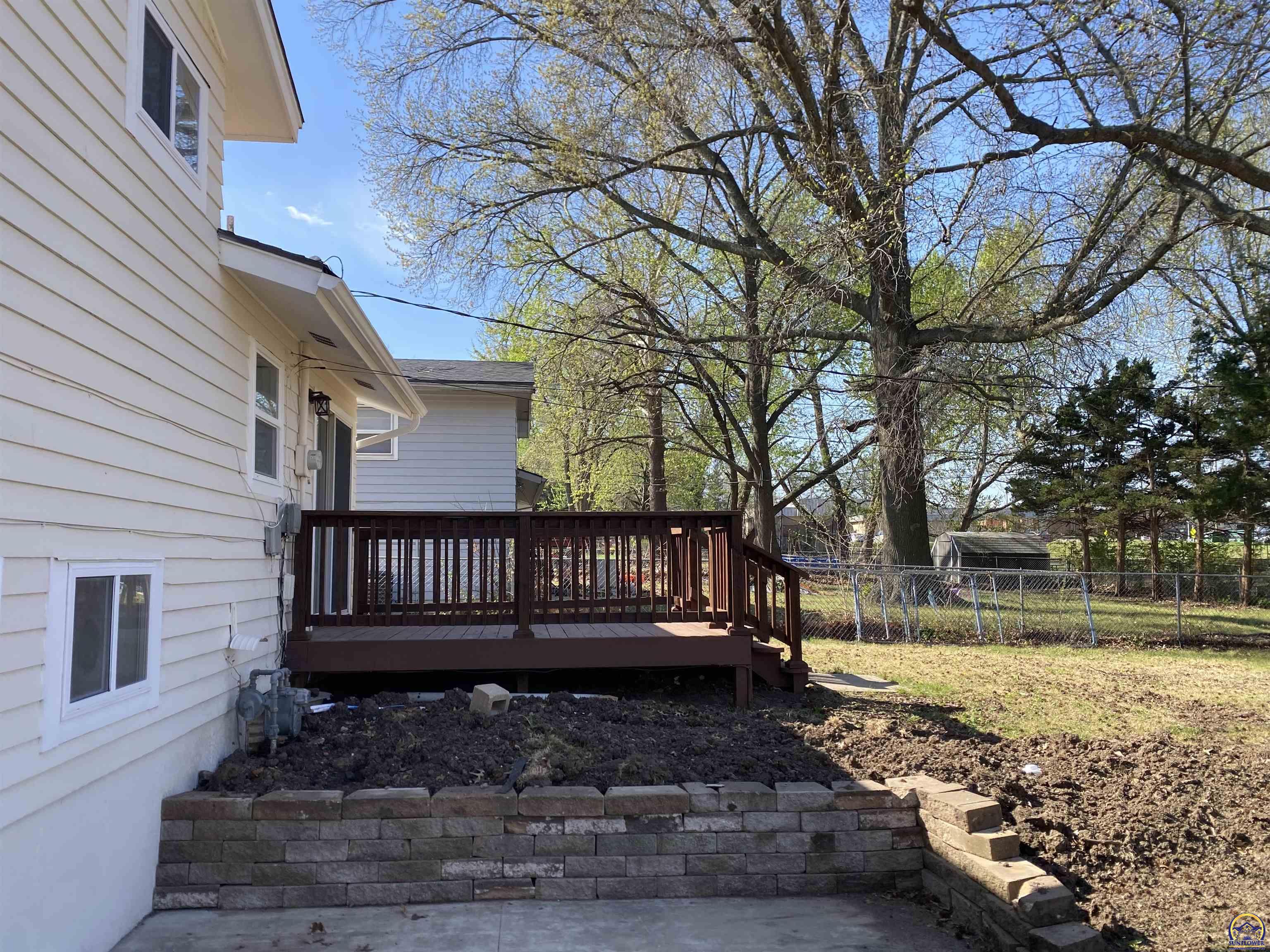 2817 Southwest Sunset Road Topeka, KS 66614 - Photo 39 of 46