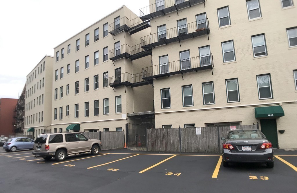 1415 Commonwealth Avenue, Unit 102 Boston, MA 02135 - Photo 19 of 22