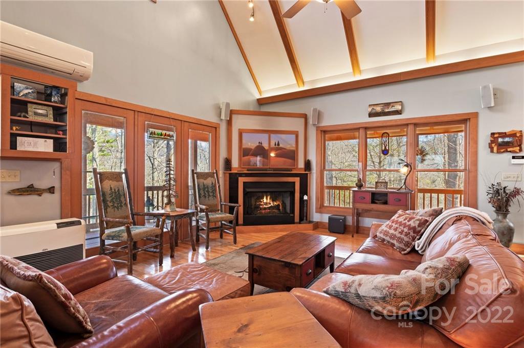 738 Heck Creek Road Marshall, NC 28753 - Photo 17 of 47 Gallery Image 17