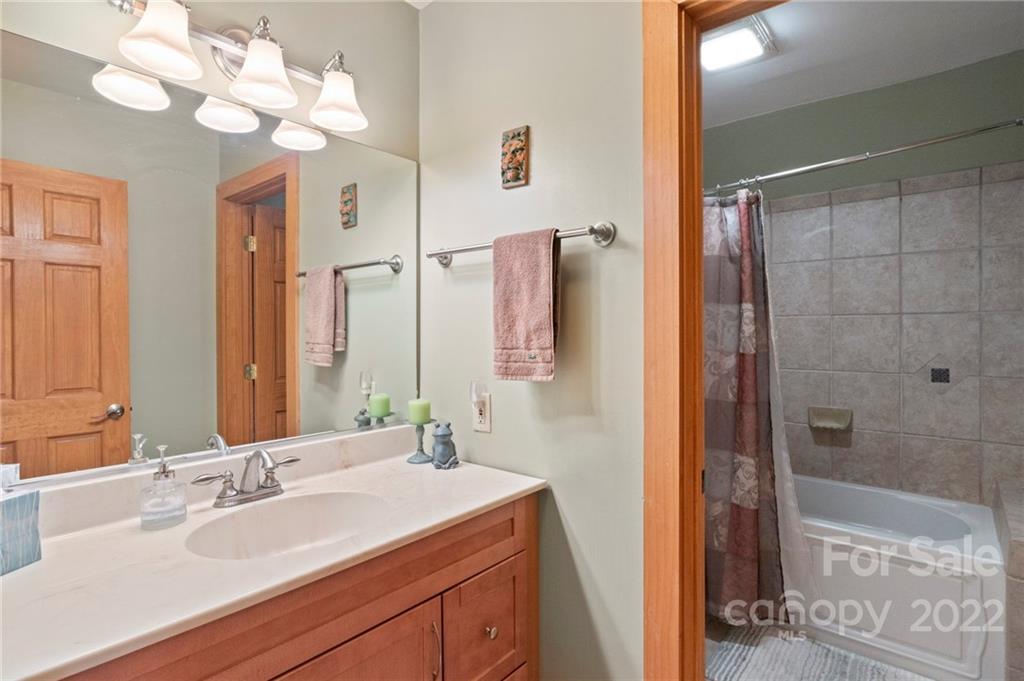 738 Heck Creek Road Marshall, NC 28753 - Photo 30 of 47 Gallery Image 30