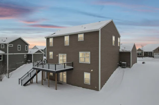 $599,900 | 1442 Pebble Beach Drive, Woodbury, MN 55129