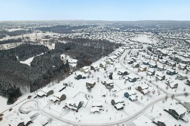 $599,900 | 1442 Pebble Beach Drive, Woodbury, MN 55129