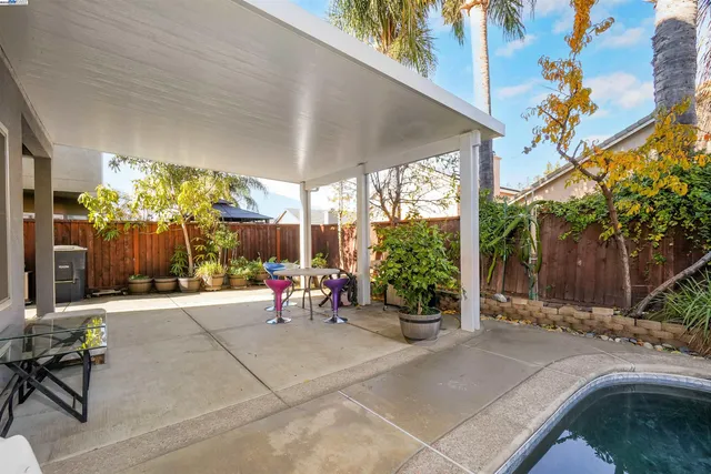 $739,000 | 1445 Yorkshire Loop, Tracy, CA 95376