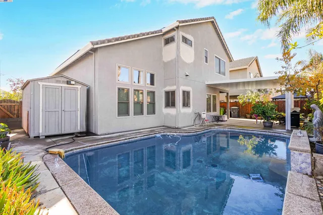 $739,000 | 1445 Yorkshire Loop, Tracy, CA 95376