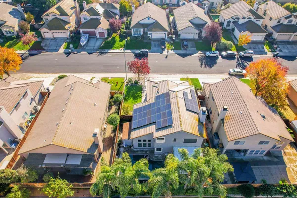 $718,000 | 1445 Yorkshire Loop, Tracy, CA 95376